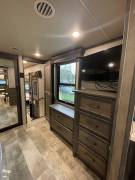 2023 Vanleigh RV Beacon 41FLB, $ 100,000