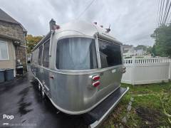 2022 Airstream Flying Cloud 25FB Twin, $ 82,300