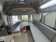 2022 Airstream Flying Cloud 25FB Twin, $ 82,300