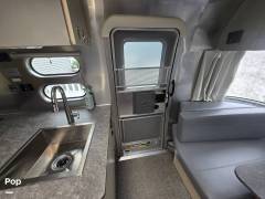 2022 Airstream Flying Cloud 25FB Twin, $ 82,300
