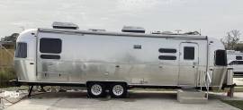 2019 Airstream International 30RB Twin Serenity, $ 98,400