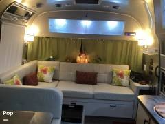 2019 Airstream International 30RB Twin Serenity, $ 98,400