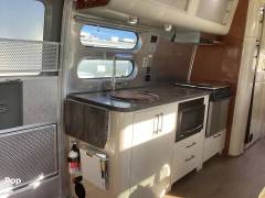 2019 Airstream International 30RB Twin Serenity, $ 98,400