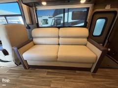 2018 Thor Motor Coach Palazzo 33.3, $ 109,000