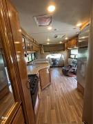 2017 Thor Motor Coach Quantum 31WS, $ 58,500