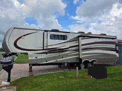 2016 CrossRoads Redwood 3901 MB, $ 43,900