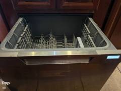 2016 CrossRoads Redwood 3901 MB, $ 43,900