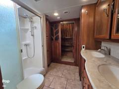 2016 CrossRoads Redwood 3901 MB, $ 43,900