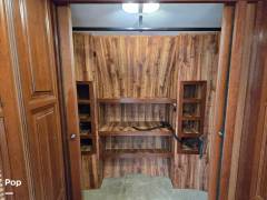 2016 CrossRoads Redwood 3901 MB, $ 43,900