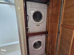2016 CrossRoads Redwood 3901 MB, $ 43,900