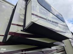 2016 CrossRoads Redwood 3901 MB, $ 43,900