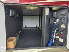 2016 CrossRoads Redwood 3901 MB, $ 43,900