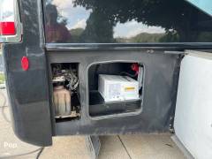 2019 Fleetwood Discovery LXE 40D, $ 167,000