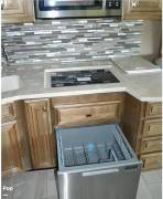 2019 Fleetwood Discovery LXE 40D, $ 167,000