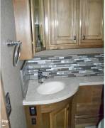 2019 Fleetwood Discovery LXE 40D, $ 167,000