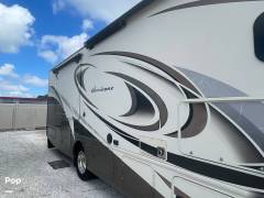 2017 Thor Motor Coach Hurricane 35M, $ 53,500