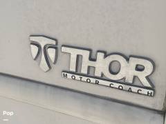 2017 Thor Motor Coach Hurricane 35M, $ 53,500