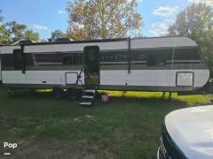 2025 Cruiser RV Avenir 32BH, $ 32,250