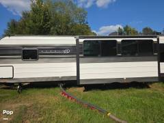2025 Cruiser RV Avenir 32BH, $ 32,250
