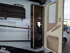 2021 Tiffin Wayfarer 25RW, $ 105,000