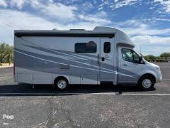 2024 Tiffin Wayfarer 25RW, $ 156,000