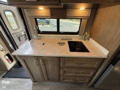 2024 Tiffin Wayfarer 25RW, $ 156,000