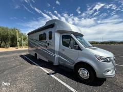 2024 Tiffin Wayfarer 25RW, $ 156,000