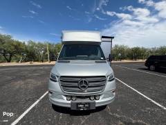 2024 Tiffin Wayfarer 25RW, $ 156,000