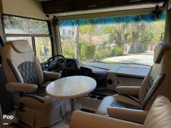 2021 Thor Motor Coach Challenger 37DS, $ 122,000