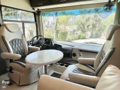 2021 Thor Motor Coach Challenger 37DS, $ 122,000