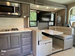 2021 Thor Motor Coach Challenger 37DS, $ 122,000