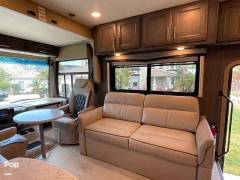 2021 Thor Motor Coach Challenger 37DS, $ 122,000