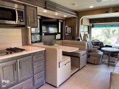 2021 Thor Motor Coach Challenger 37DS, $ 122,000