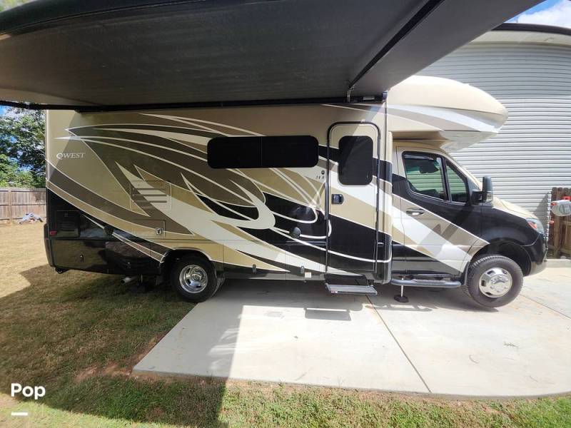 2020 Entegra Qwest 24R, $ 93,400