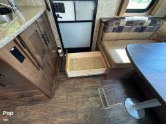 2017 Outdoors RV Timber Ridge 25RDS, $ 20,500
