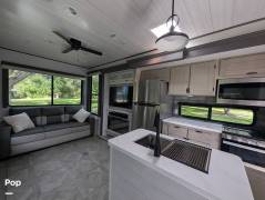 2024 Forest River Salem Villa 40 RLB, $ 50,000