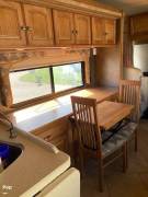 2013 Winnebago Adventurer 37F, $ 72,225