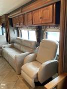 2013 Winnebago Adventurer 37F, $ 72,225