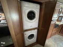 2013 Winnebago Adventurer 37F, $ 72,225