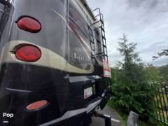 2013 Winnebago Adventurer 37F, $ 72,225