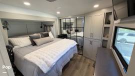 2025 Brinkley Z 3300, $ 83,400