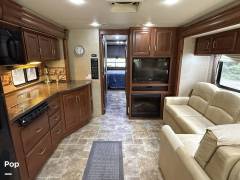 2013 Thor Motor Coach Challenger 37DT, $ 55,600