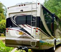 2013 Thor Motor Coach Challenger 37DT, $ 55,600