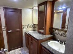 2013 Thor Motor Coach Challenger 37DT, $ 55,600