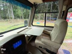 2013 Thor Motor Coach Challenger 37DT, $ 55,600