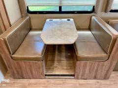 2019 Entegra Coach Odyssey 29V, $ 60,000