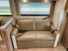 2019 Entegra Coach Odyssey 29V, $ 60,000