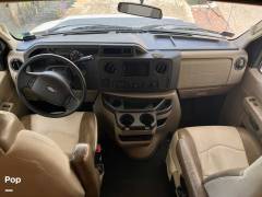 2019 Entegra Coach Odyssey 29V, $ 60,000