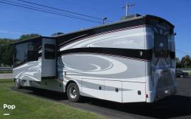 2015 Dynamax Force F37TS, $ 79,000
