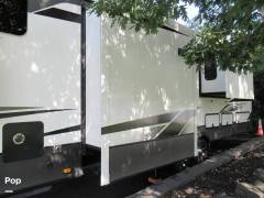 2022 Keystone Alpine 3700FL, $ 44,900